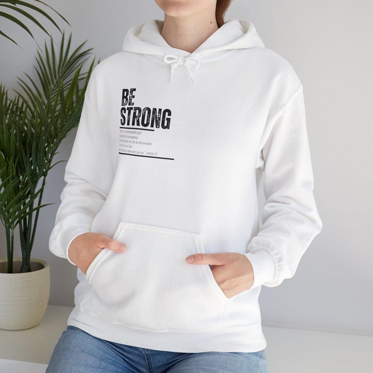 Be Strong- Unisex Heavy Blend™ Hooded Sweatshirt