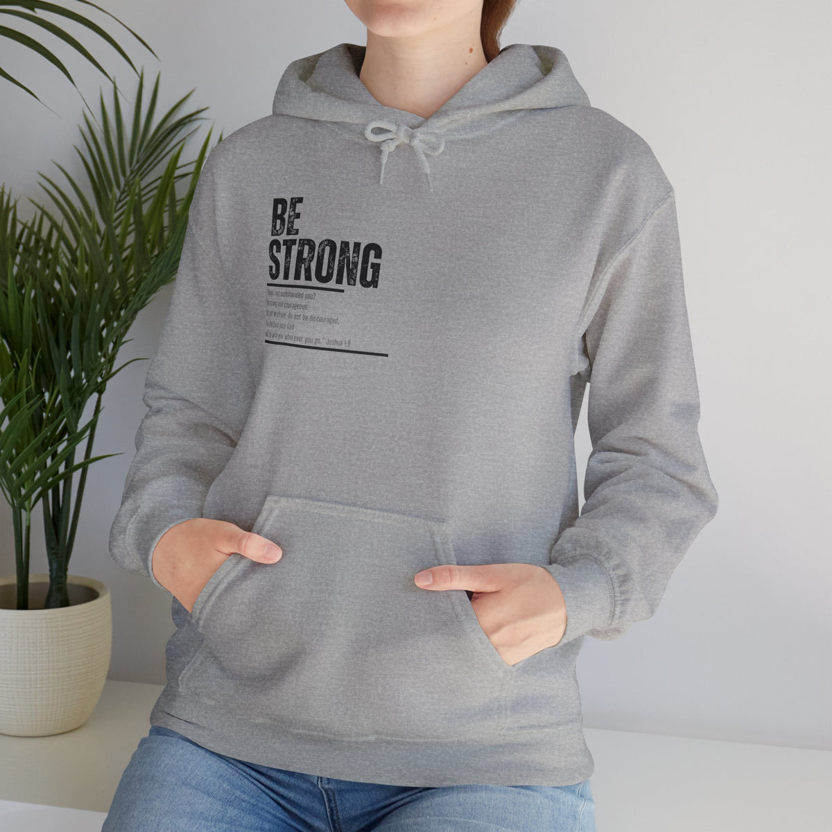 Be Strong- Unisex Heavy Blend™ Hooded Sweatshirt